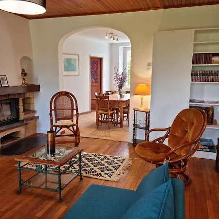 Grande Maison Escapade Au Bord De La Riviere بيت للعطل