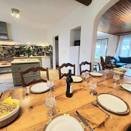 Le Belvedere Aux Cygnes Du Moulin Du Roy Holiday home *