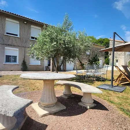 Holiday home Le Belvedere Aux Cygnes Du Moulin Du Roy Touvre